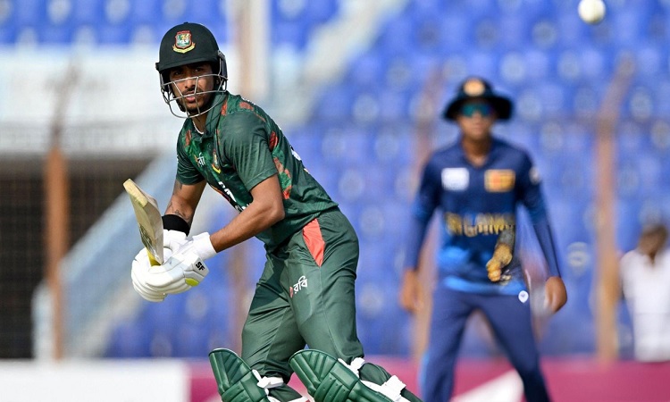 দুর্দান্ত বোলিংয়ের পরও পাল্টা চাপে বাংলাদেশ