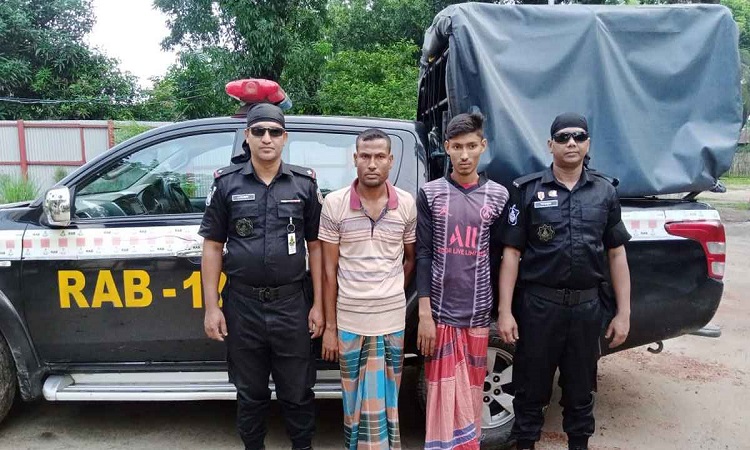 গাইবান্ধায় সিএনজিসহ ফেনসিডিল জব্দ, গ্রেফতার ২
