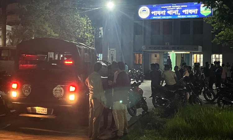 পাবনায় আওয়ামী লীগ নেতাকে গুলি করে হত্যা