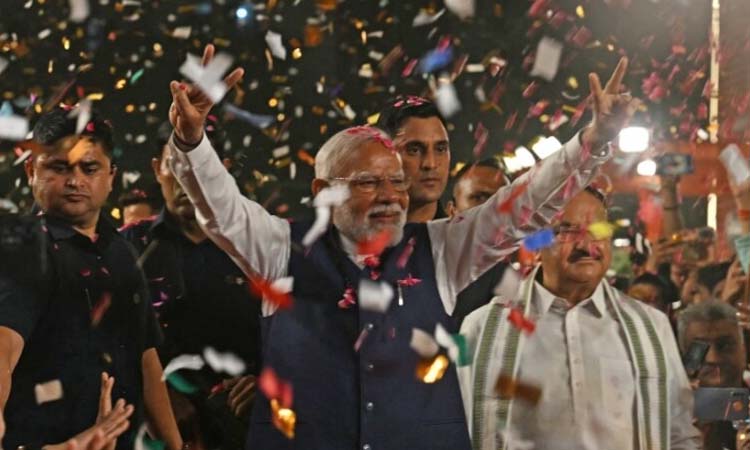 তৃতীয় মেয়াদে প্রধানমন্ত্রী হিসেবে মোদির শপথ আজ