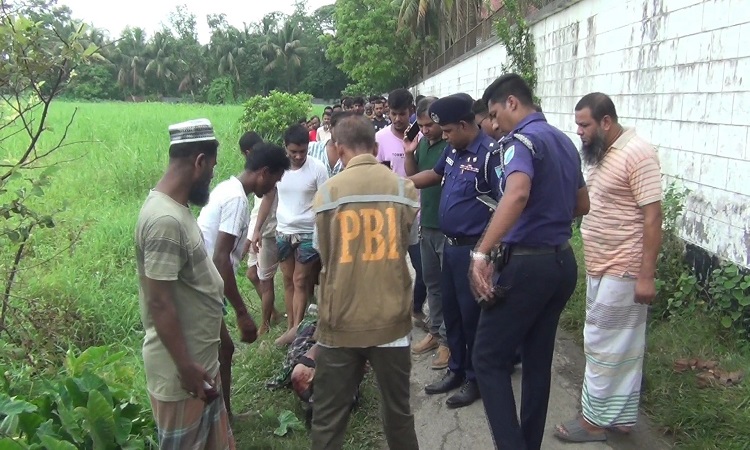 মুন্সিগঞ্জে পরিত্যক্ত ডোবা থেকে অজ্ঞাত ব্যক্তির মরদেহ উদ্ধার