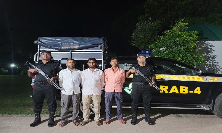 সাভারে হত্যা মামলার প্রধান আসামিসহ গ্রেফতার ৩