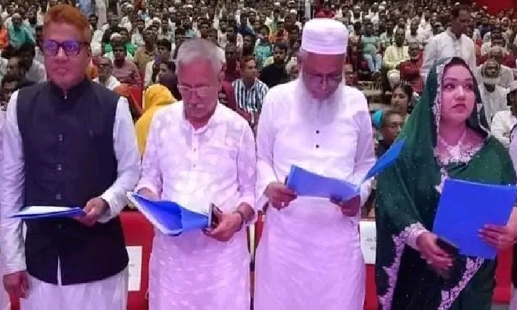 কাউখালী উপজেলা পরিষদ চেয়ারম্যানের শপথ গ্রহণ
