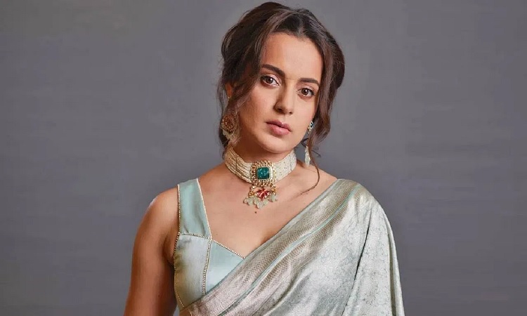 রাজনীতির চেয়ে অভিনয় সহজ, সুর পাল্টালেন কঙ্গনা!
