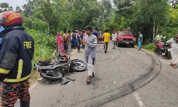 বোয়ালমারীতে সড়ক দুর্ঘটনায় যুবক নিহত