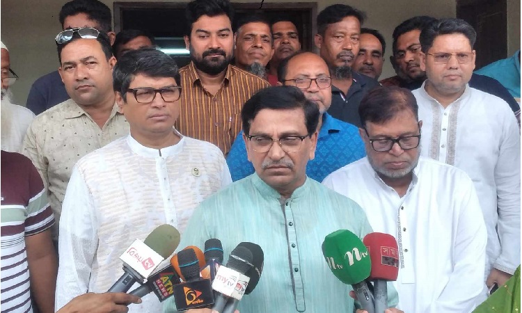 'দেশের নিরাপত্তার জন্য সশস্ত্র বাহিনী প্রস্তুত, হুমকি মনে করলে মোকাবিলা করবে'