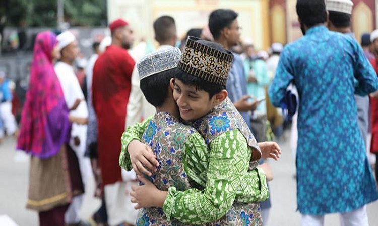 আজ পবিত্র ঈদুল আজহা