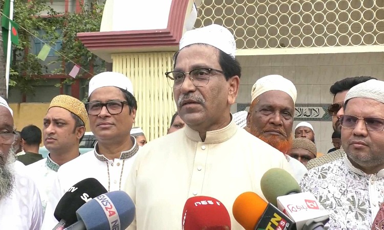 মত-দ্বিমত থাকলেও এক হয়ে দেশের জন্য কাজ করতে হবে : হানিফ