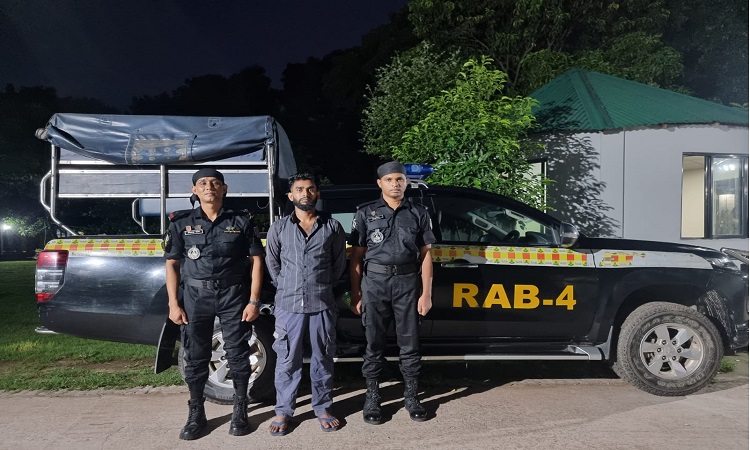 আশুলিয়ায় নারী পোশাক শ্রমিক হত্যাকাণ্ডের মূলহোতা গ্রেপ্তার