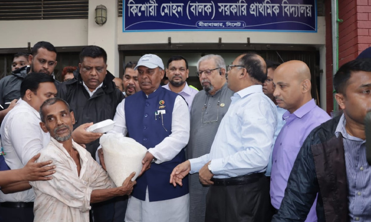 প্রধানমন্ত্রী সিলেটে বন্যা পরিস্থিতির খোঁজ-খবর রাখছেন: দুর্যোগ প্রতিমন্ত্রী