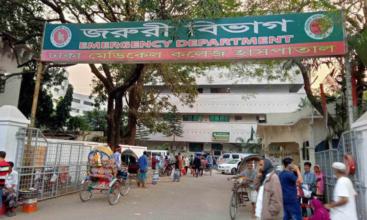 মেয়র হানিফ ফ্লাইওভারে অজ্ঞাতনামা গাড়ির ধাক্কায় যুবক নিহত