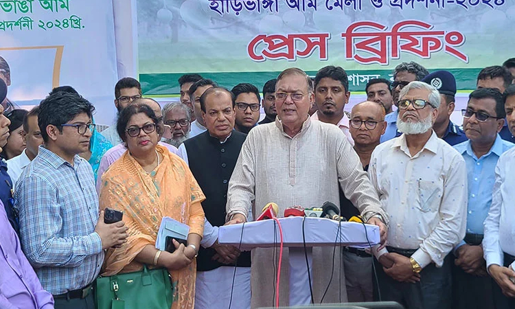 আম চাষীদের প্রণোদনার আওতায় আনা হবে: কৃষিমন্ত্রী