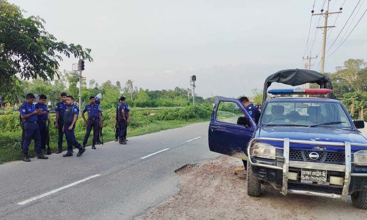 নরসিংদীর রায়পুরায় প্রকাশ্য দিবালোকে গুলাগুলি, আহত ১