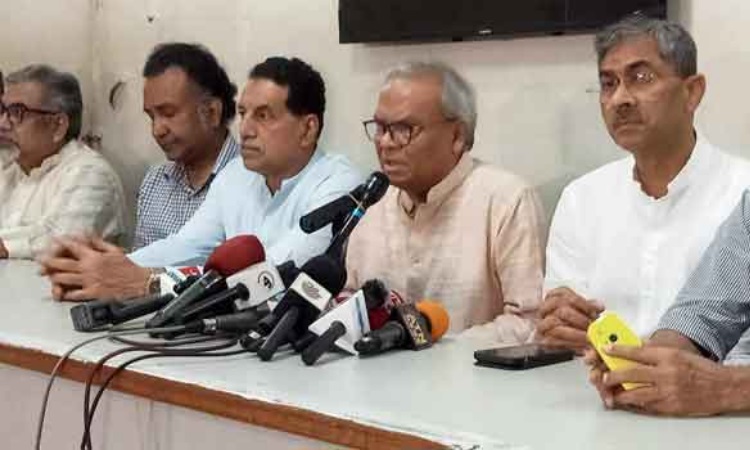 প্রতিহিংসার কারণে উন্নত চিকিৎসা থেকে বঞ্চিত খালেদা জিয়া: রিজভী