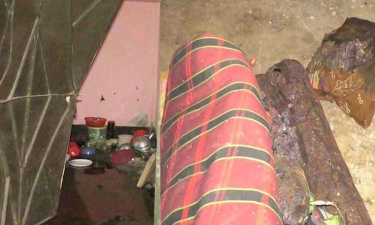 নারায়ণগঞ্জে গ্যাসের লিকেজ থেকে বিস্ফোরণে স্বামী-স্ত্রী দগ্ধ