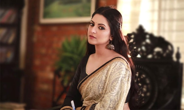 আদালতে আত্মসমর্পণ করবেন পরীমনি