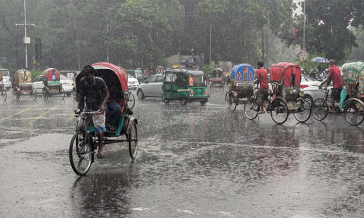 রাজধানীতে স্বস্তির বৃষ্টিতে অফিসগামীদের ভোগান্তি