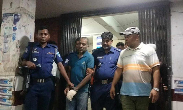 প্রেমিকার সাথে চাচাতো ভাইকে দেখে ছুরিকাঘাতে হত্যা