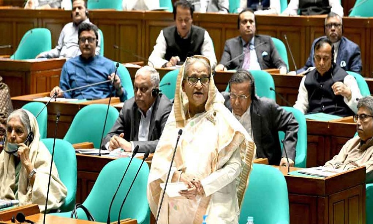 ভারত-চীন-রাশিয়াসহ বিভিন্ন দেশ থেকে সমরাস্ত্র কেনা হচ্ছে : সংসদে প্রধানমন্ত্রী