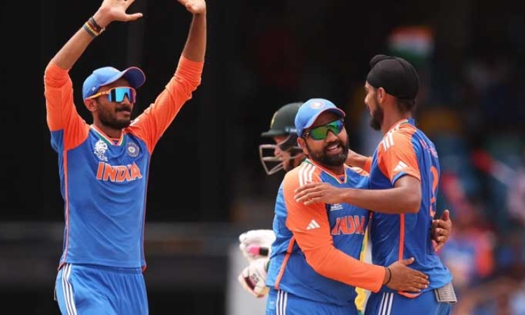 শ্বাসরুদ্ধকর ফাইনালে প্রোটিয়াদের হারিয়ে চ্যাম্পিয়ন ভারত