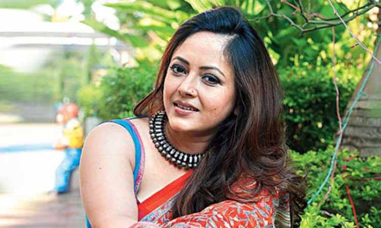 কার পাকা ধানে মই দিলাম : শ্রীলেখা