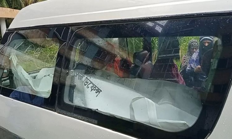 ছেলের মরদেহ আনতে গিয়ে লাশ হলেন মাসহ দুইজন