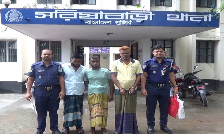 সরিষাবাড়ীতে জুয়ার আসরে অভিযান, ৩ জুয়াড়ি গ্রেফতার