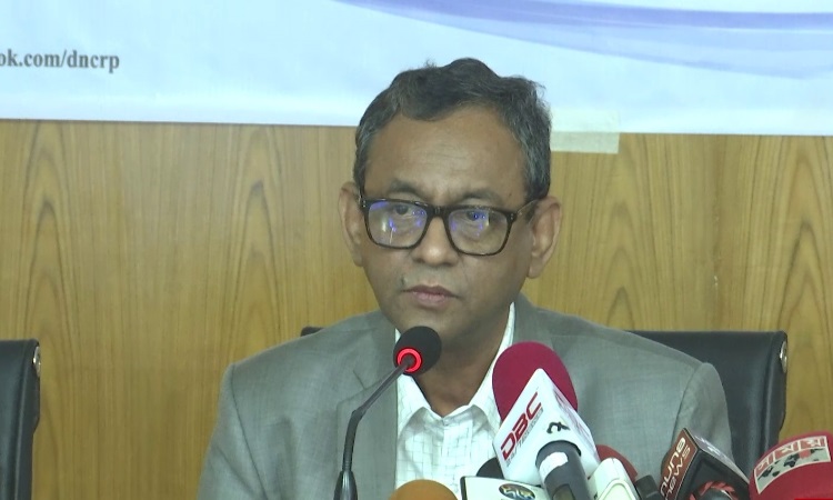 রাত ৩টায় এসএমএসের মাধ্যমে বাড়ে ডিমের দাম: ভোক্তার ডিজি
