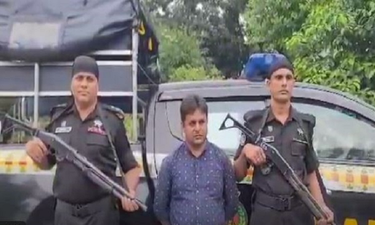 ধামরাইয়ে ওয়ারেন্টভুক্ত পলাতক আসামি গ্রেফতার