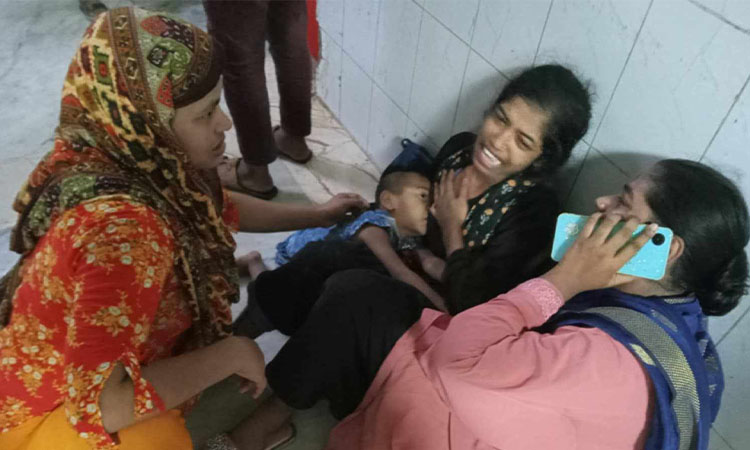 আজিমপুরে নির্মাণাধীন ভবন থেকে পড়ে নারী শ্রমীক নিহত