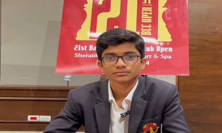 জাতীয় দাবায় চ্যাম্পিয়ন মনন