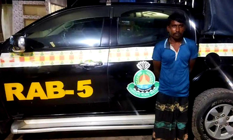 রাজশাহীতে গাঁজাসহ মাদক ব্যবসায়ী গ্রেফতার