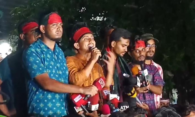কাল অর্ধদিবস ‘বাংলা ব্লকেড’, শাহবাগ ছাড়লেন শিক্ষার্থীরা