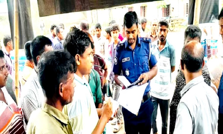 ঘোড়াঘাটে গরুবাহী নসিমন-ট্রাকের সংঘর্ষে গরু ব্যবসায়ী নিহত