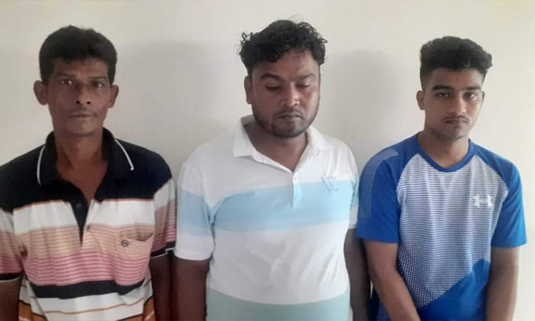 গোদাগাড়ীতে হিরোইনসহ গ্রেফতার ৩