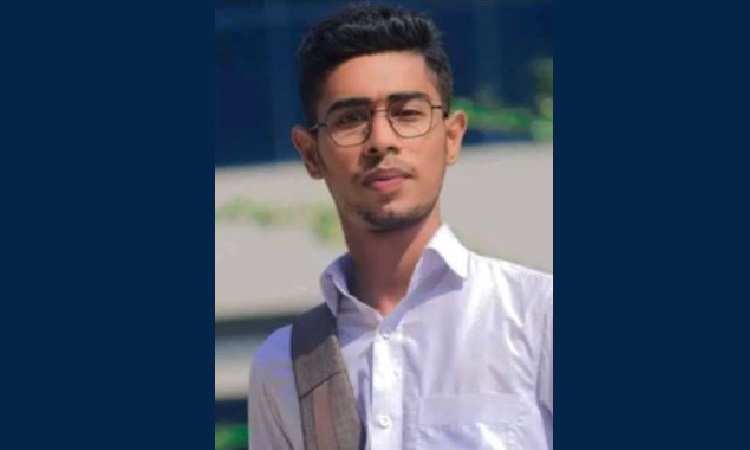 মায়ের লাশ বাড়িতে রেখে পরীক্ষাকেন্দ্রে ছেলে