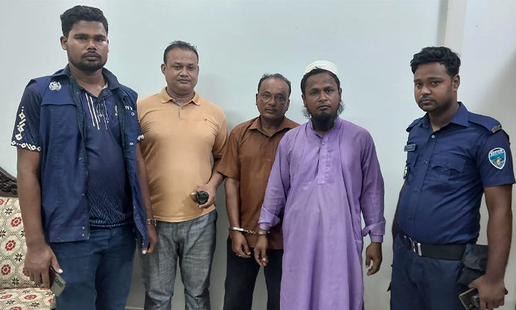 সালিশে নারীকে নির্যাতন, সাবেক-বর্তমান ইউপি সদস্য গ্রেফতার