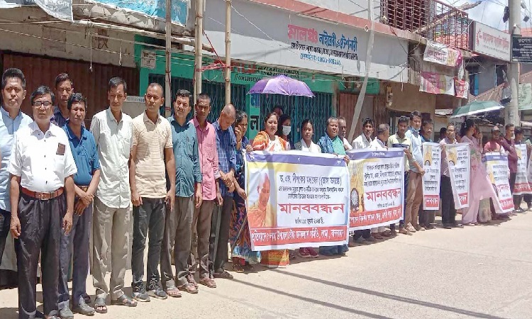 দীপংকর মহাথের’র রহস্যজনক মৃত্যুর শাস্তি দাবি, বৌদ্ধ ধর্মাবলম্বীদের মানববন্ধন
