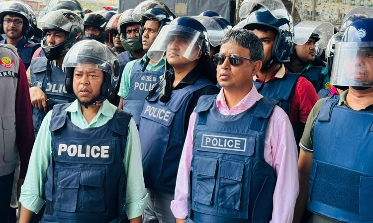 আমরা ধৈর্যের পরীক্ষা দিচ্ছি: ডিবিপ্রধান হারুন