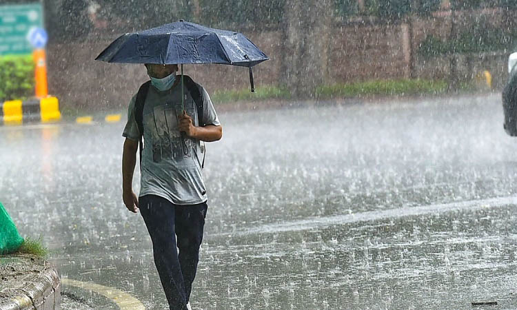 দেশের সব বিভাগে ঝড়বৃষ্টির আভাস, নদীবন্দরে সতর্ক সংকেত