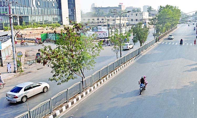 ছুটির দিনে বায়ু মানে ‘মাঝারি’ অবস্থায় ঢাকা