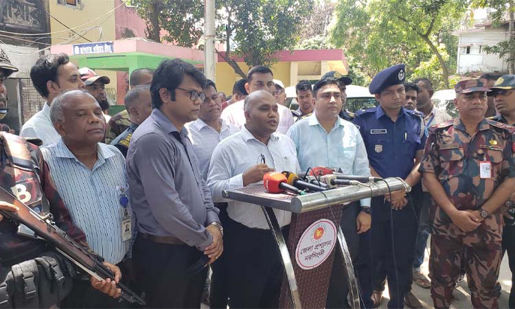 নরসিংদী জেলা কারাগার পরিদর্শনে স্বরাষ্ট্র মন্ত্রণালয়ের তদন্ত কমিটি