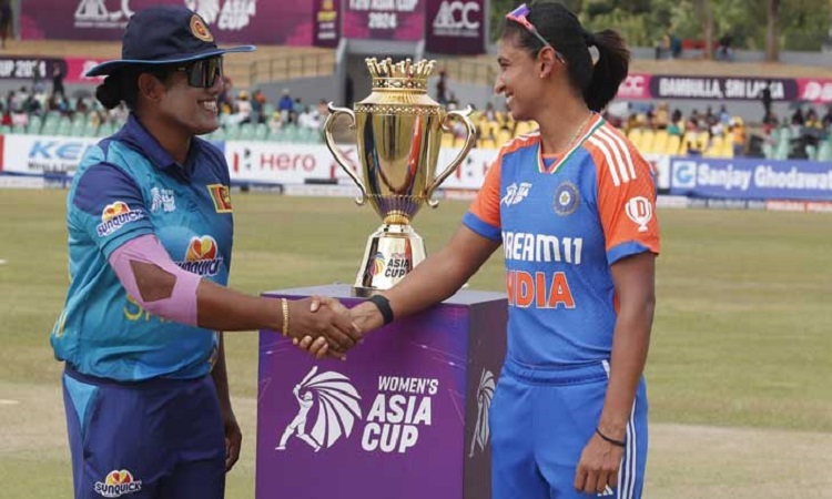 নারী এশিয়া কাপ: টস জিতে ব্যাটিংয়ে ভারত