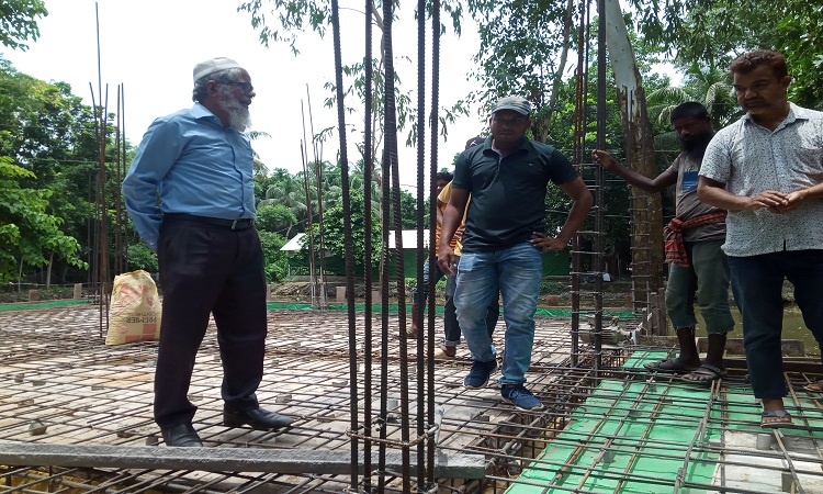জামালপুরে কমিউনিটি ক্লিনিক ভবন নির্মাণে ঠিকাদারের অনিয়ম, বন্ধ কাজ