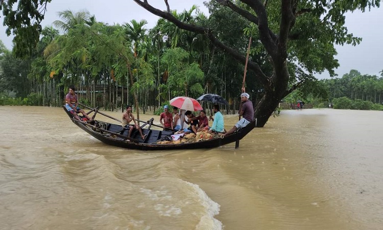 কক্সবাজারে পাহাড়ি ঢলে ভেসে গিয়ে শিশুর মৃত্যু, ২০০ গ্রাম প্লাবিত