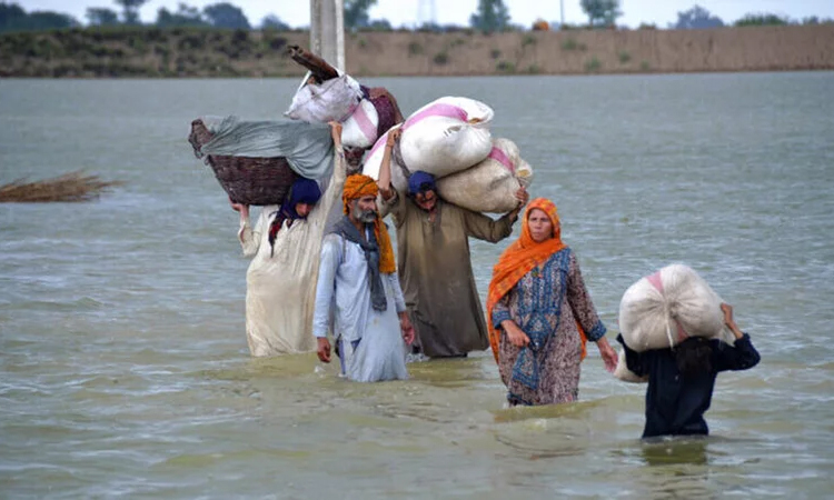 পাকিস্তানে আকস্মিক বন্যা-ভূমিধসে নিহত ৩৫