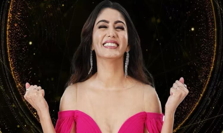 সানা মকবুল ‘বিগ বস’ ওটিটি সিজন-৩ বিজয়ী
