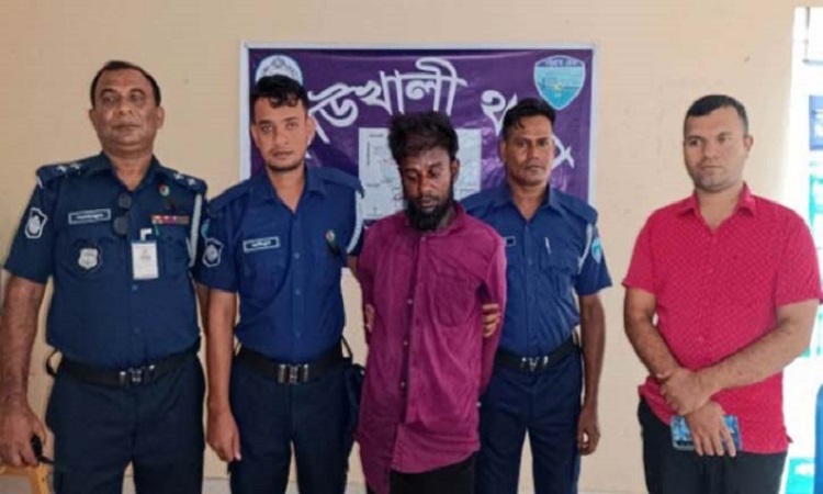 কাউখালীতে ঘুমন্ত স্ত্রী-শাশুড়িকে হত্যা, স্বামী গ্রেফতার