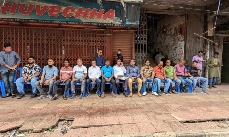 আ.লীগের নেতাকর্মীরা জড়ো হচ্ছেন বঙ্গবন্ধু এভিনিউতে