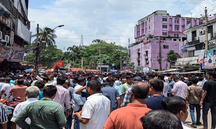 আওয়ামী লীগের দখলে বঙ্গবন্ধু এভিনিউ, পিছু হটলো বিক্ষোভকারীরা